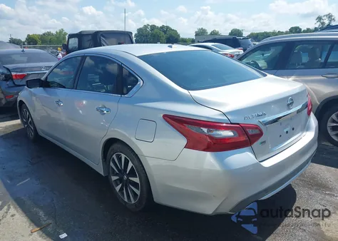 2018 Nissan Altima 2.5 Sv z USA, uszkodzony, nr VIN 1N4AL3AP9JC254076